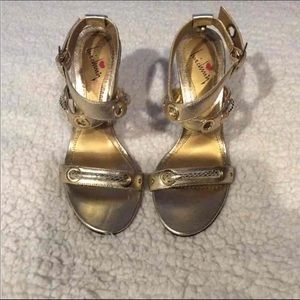 Luichiny Gold Leather Sandals size 8